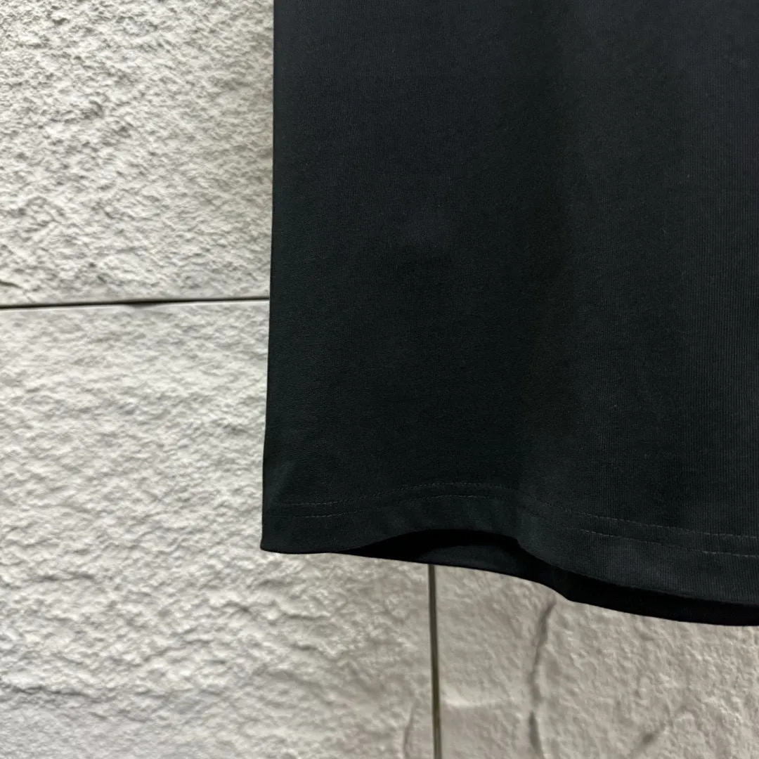 ARC'TERYX* 2025 New Arrival Classic Classic T Same Style Size：S （90-130 ） M （120-150 ） L （140-165 ） XL （160-180 ） XXL （180 ） ：Black White